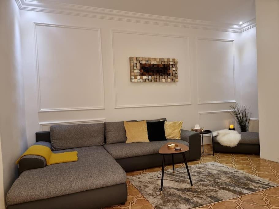 Sissi Royal Suite - Inner City 4 Bedroom Apartment Wien Ngoại thất bức ảnh